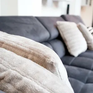 https://white-lofty.topcolognehotels.com